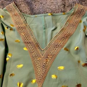 Women’s Blouse